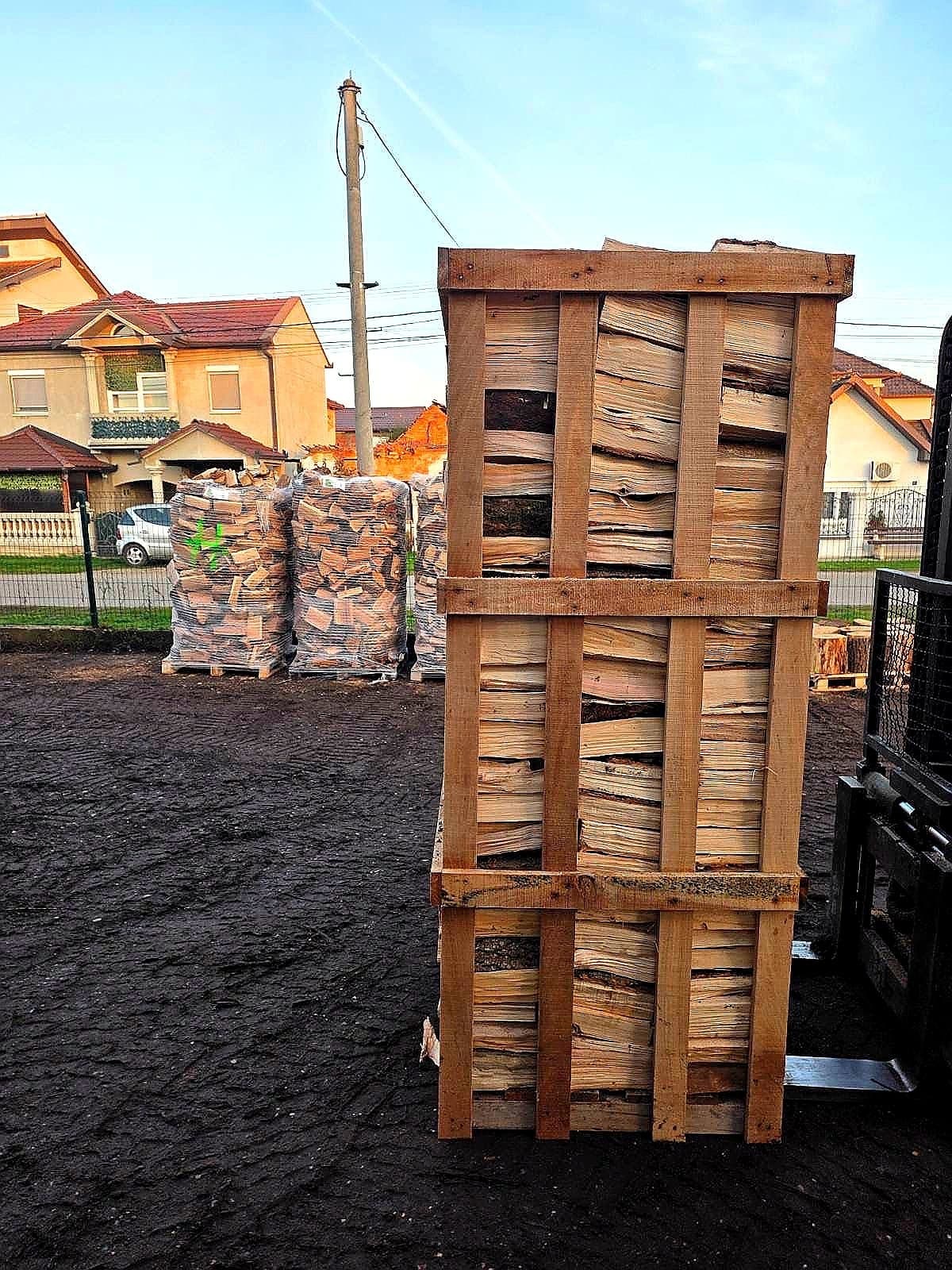 Residential firewood delivery using forklift truck